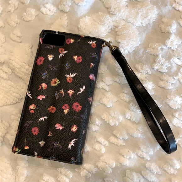 Rebecca Minkoff Magnetic Floral Iphone Clutch Case - Picture 2 of 13